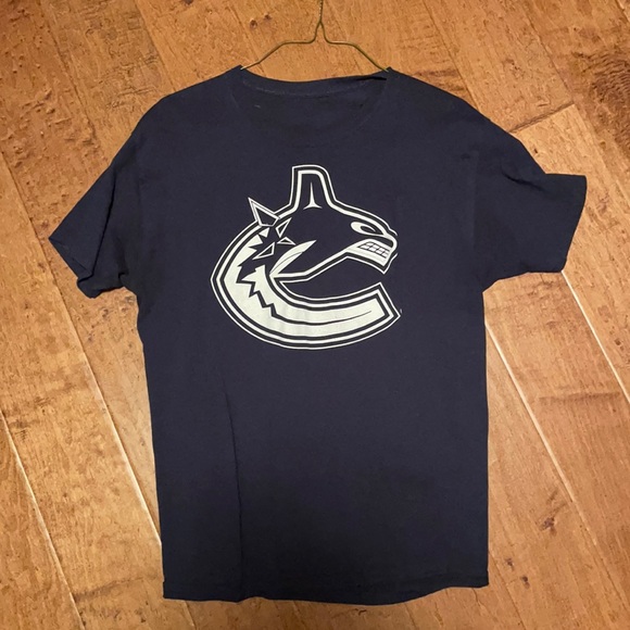 Canucks T-Shirt - Picture 1 of 2